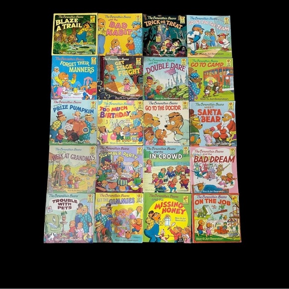 Berenstain Bears Books - Vintage - Excellent Condition!! - Picture 1 of 2